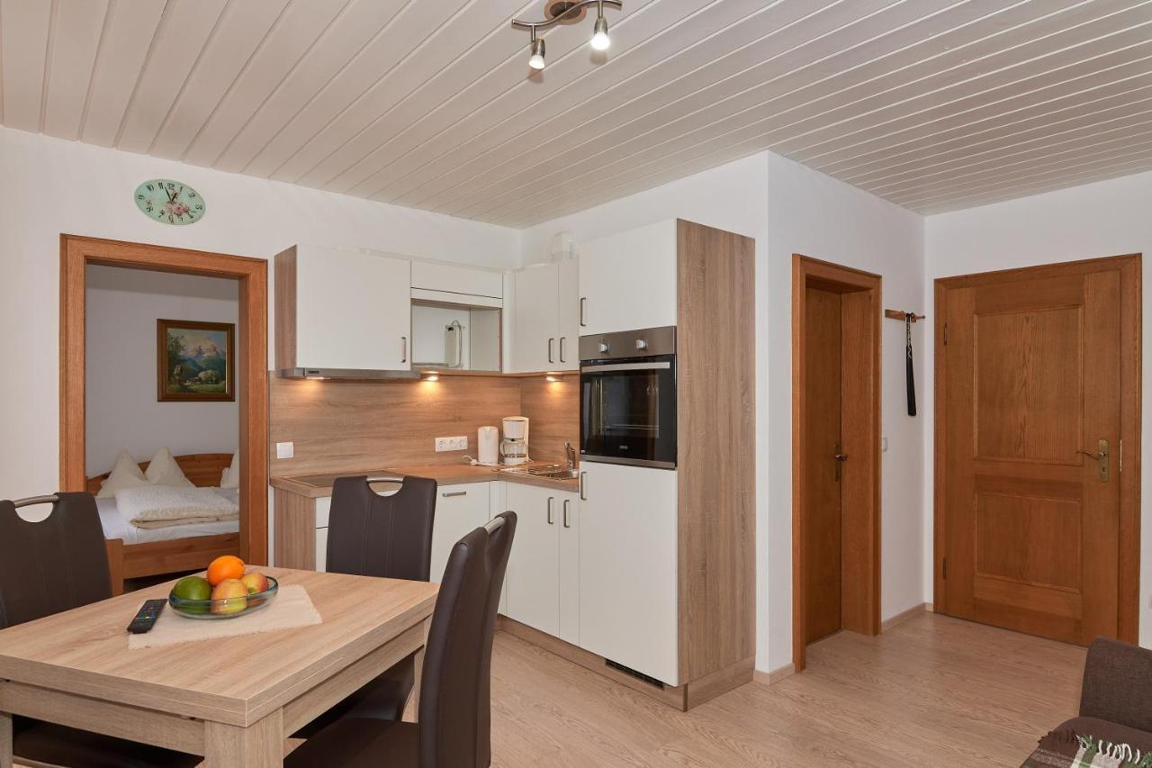 Dangl Gbr, Gaestehaus Sonnenhof - Inkl. Chiemgau Karte Берген Стая снимка